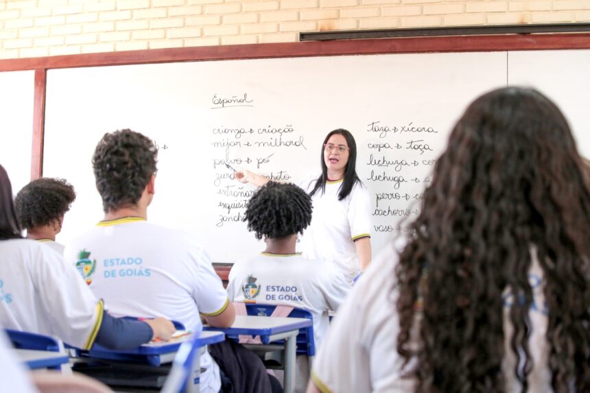 Governo de Goiás convoca mais 317 professores aprovados no concurso público da Educação